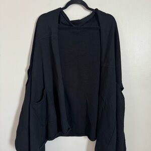 LuLuLemon Live Freely Black Wrap - size O/S